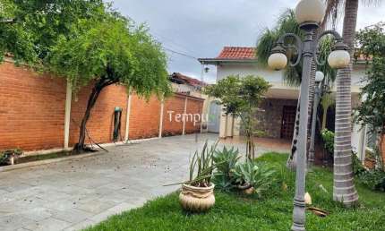 Casa com 3 quartos à venda na Rua 257, 36, Setor Coimbra, Goiânia