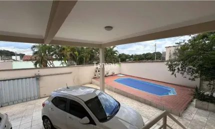 Casa com 5 quartos à venda na Avenida Manaus, Vila João Vaz, Goiânia