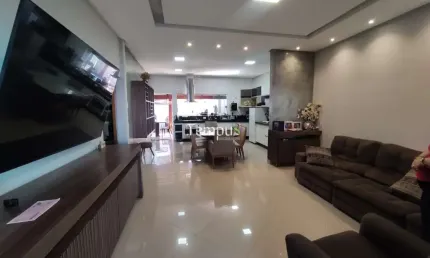 Casa com 3 quartos à venda na Rua Isa Lostracco, Jardim Planalto, Goiânia