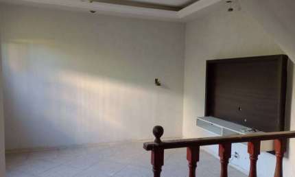 Casa triplex para venda tem 145 metros quadrados com 3 quartos em Alvarez - Nova Iguaçu - RJ