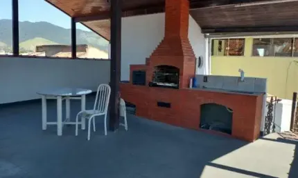 Excelente imóvel quatro quartos c/ piscina em condomínio fechado c/ r.g.i