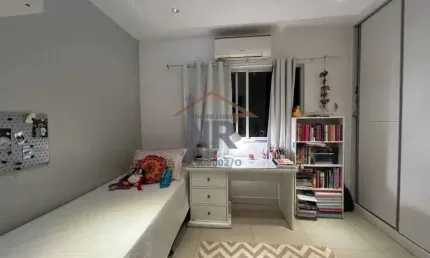 Casa em condomínio fechado com 4 quartos à venda na Rua Retiro dos Artistas, Pechincha, Rio de Janeiro, 74 m2 por R$ 740.000