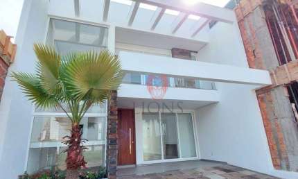 Sobrado com 3 dormitórios à venda, 172 m² por R$ 1.250.000,00 - Central Park - Cachoeirinha/RS