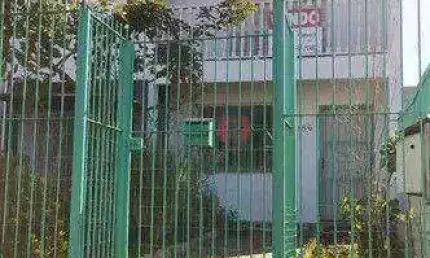 Sobrado com 3 dormitórios à venda, 130 m² por R$ 370.000 - Jardim Do Bosque - Cachoeirinha/RS