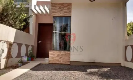 Casa com 2 dormitórios à venda, 95 m² por R$ 340.500 - Vila Monte Carlo - Cachoeirinha/RS