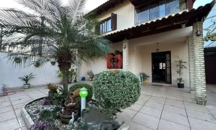 Sobrado com 4 dormitórios à venda, 227 m² por R$ 899.000 - Paradiso - Gravataí/RS