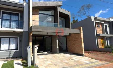 Sobrado com 3 dormitórios à venda, 170 m² por R$ 870.000,00 - Jansen - Gravataí/RS