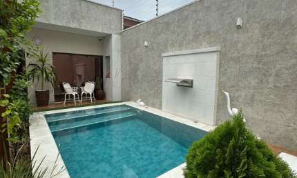 EXCLUSIVIDADE, SOFISTICAÇÃO E CONFORTO – A CASA DOS SEUS SONHOS!