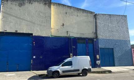 Barracão / Galpão / Depósito à venda na Rua Padre Ascenço Gago, 763, Serrinha, Fortaleza