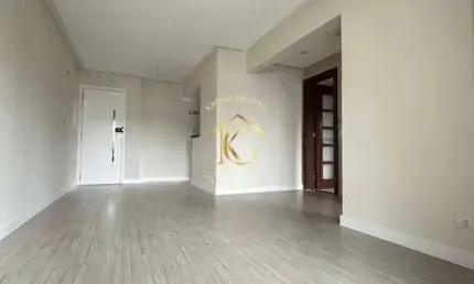 Apartamento de 2 quartos no canto do forte, praia grande - sp