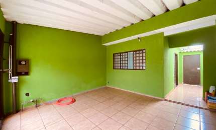 Casa térrea no bairro Jardim Maria Goretti/Vila Virginia