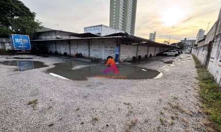 Estacionamento / Garagem a Venda no Centro da Cidade de SJC | Atende o Calçadão.