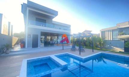 Casa de 3 dormitórios à venda, 411 m² no Condomínio Colinas do Paratehy - SJC/SP