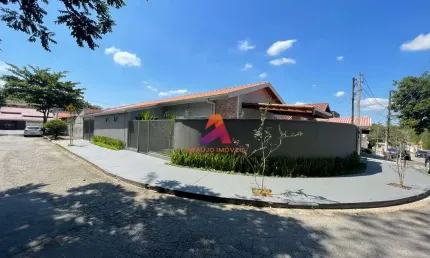 Casa à Venda de 3 dorm no Res. Eldorado! Chame para conhecer o seu novo lar!