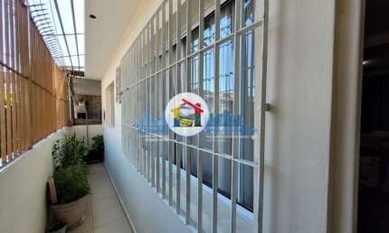 Casa com 2 dormitórios e 3 vagas mais outra de 3 cômodos em Americanópolis