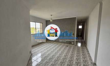 Apartamento espaçoso com 2 dormitórios e 1 vaga na Cidade Ademar!