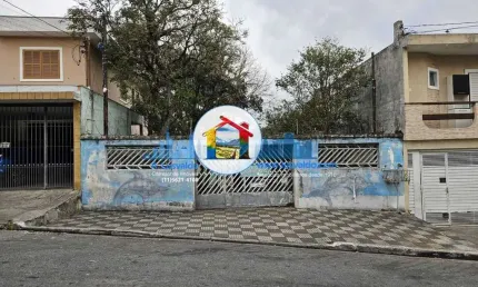 Terreno de 335m² com 3 moradias proximo do mercado mônica