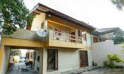 Casa para Venda - 233.33m², 5 dormitórios, 2 vagas - Cavalhada