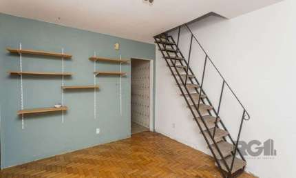 Cobertura para Venda - 69.54m², 2 dormitórios, Cidade Baixa