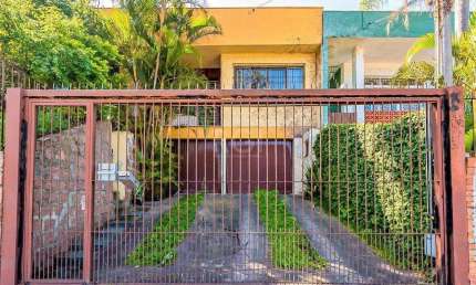 Casa para Venda - 165m², 3 dormitórios, 2 vagas - Partenon