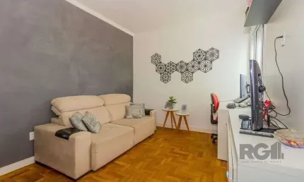 Apartamento 73m² - 2 dormitórios no Centro Histórico