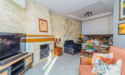 Casa em Condomínio 199m² - 3 dormitórios, 2 vagas no bairro Nonoai