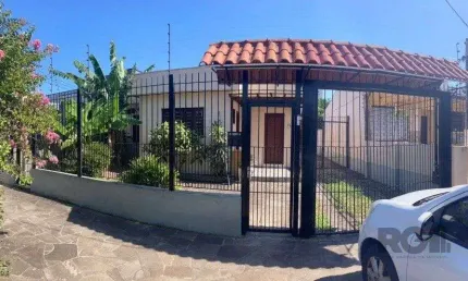 Casa com 3 quartos à venda na Rua Abílio Miller, 256, Jardim Itu Sabará, Porto Alegre