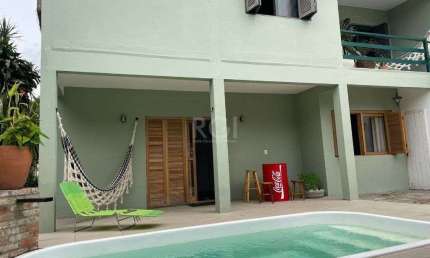 Casa para Venda - 260m², 3 dormitórios, sendo 2 suites, 2 vagas - Nonoai