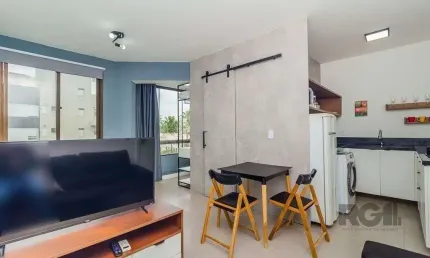 Excelente apartamento JK de 29m² na frente da Redenção.