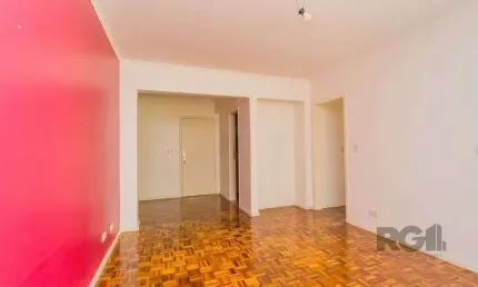 Excelente apartamento de 98m² com 3 dormitórios no bairro Menino Deus.