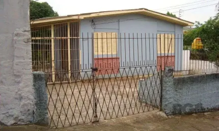 Casa com 2 quartos à venda na Rua Dário Totta, 506, Teresópolis, Porto Alegre