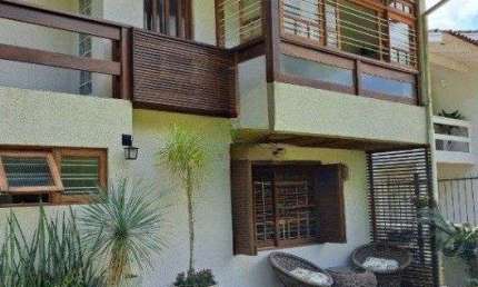 Casa com 3 quartos à venda na Rua Olécio Cavedini, 310, Espírito Santo, Porto Alegre