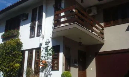 Casa em Condomínio à Venda no Bairro Tristeza – Zona Sul de Porto Alegre