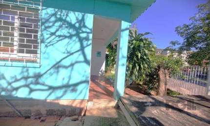 Casa com 4 quartos para alugar na Rua Sebastião Wolf, 372, Nonoai, Porto Alegre