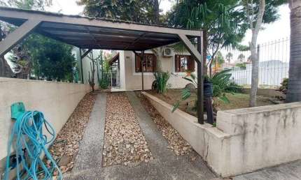 Casa com 2 quartos à venda na Rua Derocy Peres da Palma, 190, Lomba do Pinheiro, Porto Alegre