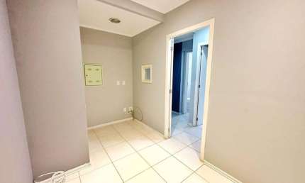 Sala comercial para alugar na Avenida Engenheiro Ludolfo Boehl, 305, Teresópolis, Porto Alegre