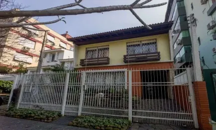 Casa com 3 quartos à venda na Rua Passo da Pátria, 453, Bela Vista, Porto Alegre
