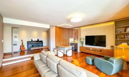 Apartamento com 3 quartos à venda na Rua Carlos Trein Filho, 493, Auxiliadora, Porto Alegre
