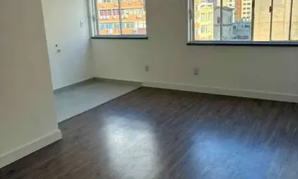 Apartamento ou sala comercial no centro histórico de porto alegre