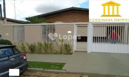 Ótima Casa com 140 m², em terreno de 250 m², 3 Dormitórios, 1 Suíte, no Bairro Bosque de Barão Geraldo, em Campinas-SP.