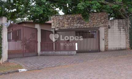 Casa de 272 m², 4 Dormitórios, 3 Suítes, 2 Vagas de Garagem, no Bairro Bonfim, em Campinas - SP.