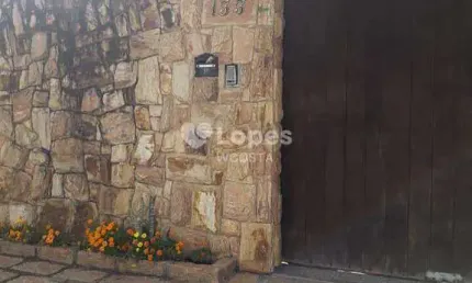 Casa com 2 Dormitórios e 2 Vagas de Garagem em Paulínia-SP