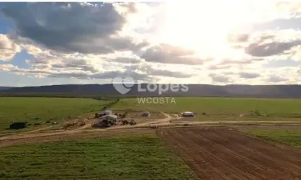 4 fazendas com o total de 22.700 ha, Muquém de São Francisco/BA