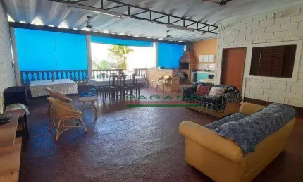 Casa com 3 dormitórios à venda, 213 m² por R$ 670.000,00 - Centro - Cravinhos/SP