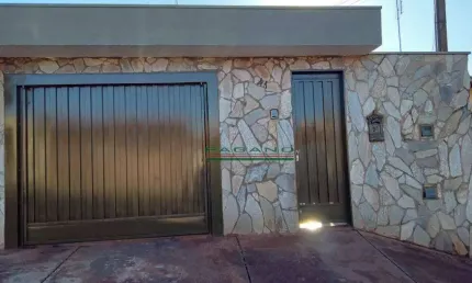 Casa com 2 dormitórios à venda, 125 m² por R$ 320.000,00 - Jardim Alvorada - Cravinhos/SP