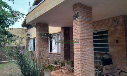 Casa com 3 dormitórios à venda, 242 m² por R$ 450.000,00 - Centro - Cravinhos/SP
