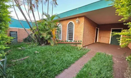 Casa com 3 dormitórios para alugar, 156 m² por R$ 3.480,00/mês - Jardim São Luiz - Ribeirão Preto/SP