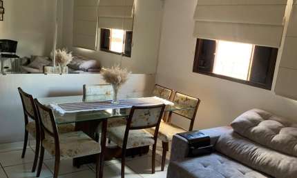 Apartamento sem elevador, bem cuidado com planejados