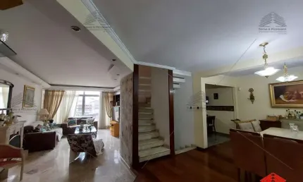 Sobrado à venda, Moóca, 286 m2, com piscina, churrasqueira, 3 dormitórios (1 suite), 3 vagas de garagem, terreno 10 x 33 m