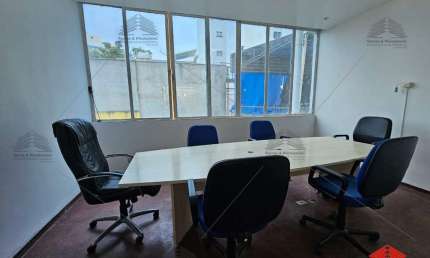 Prédio Comercial de 380m² a venda na Vila Mariana, 10 salas, 7 banheiros, vaga de garagem, 3 andares, mobiliado, cozinha, bar, piscina, churrasqueira